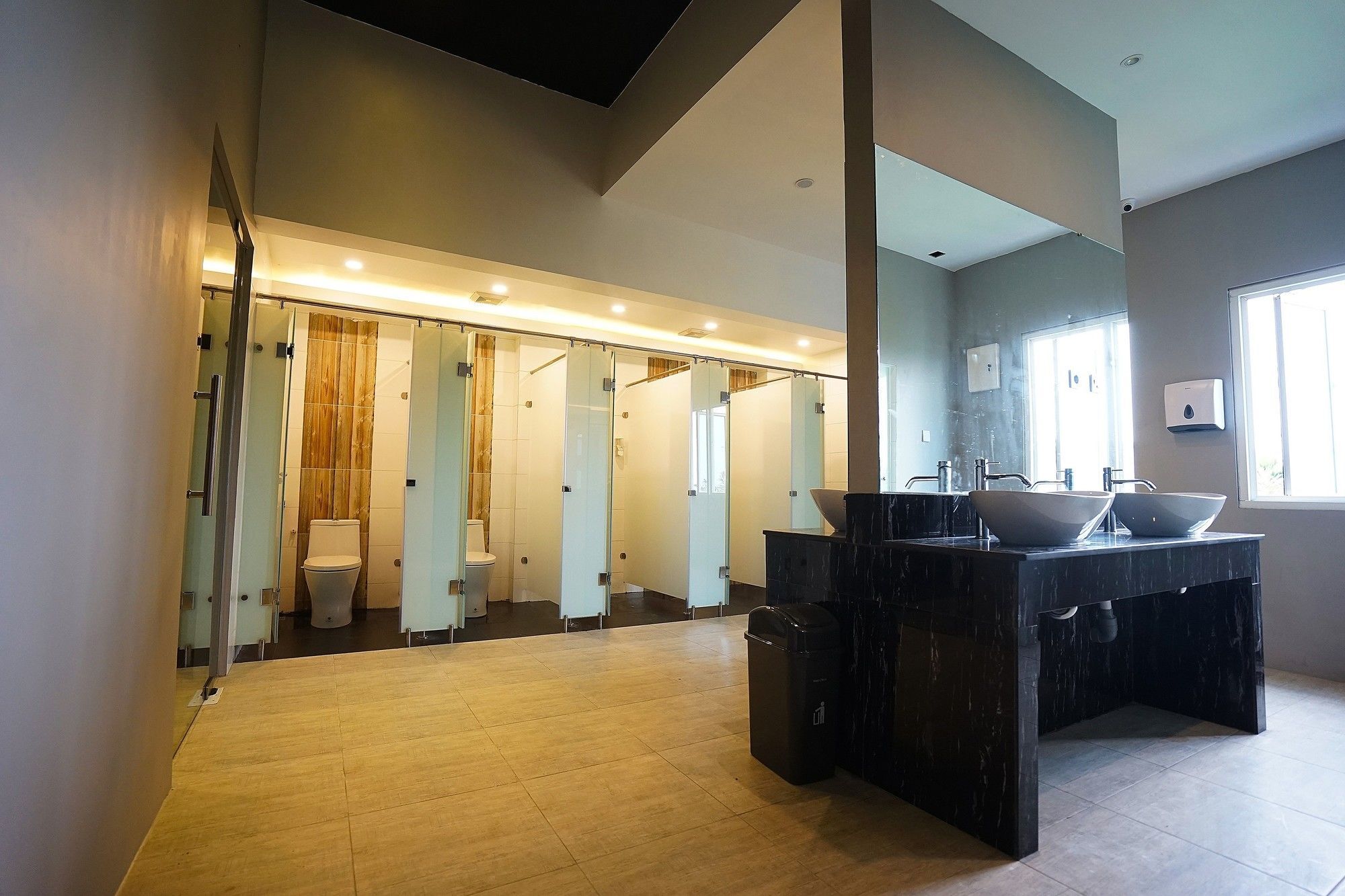 Zen Rooms Basic Kualanamu Medan Exterior photo